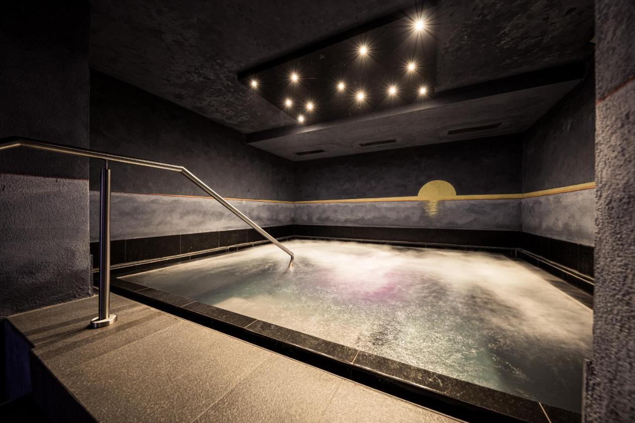 Hotel Alpenflora كاستيلِروتّو المظهر الخارجي الصورة