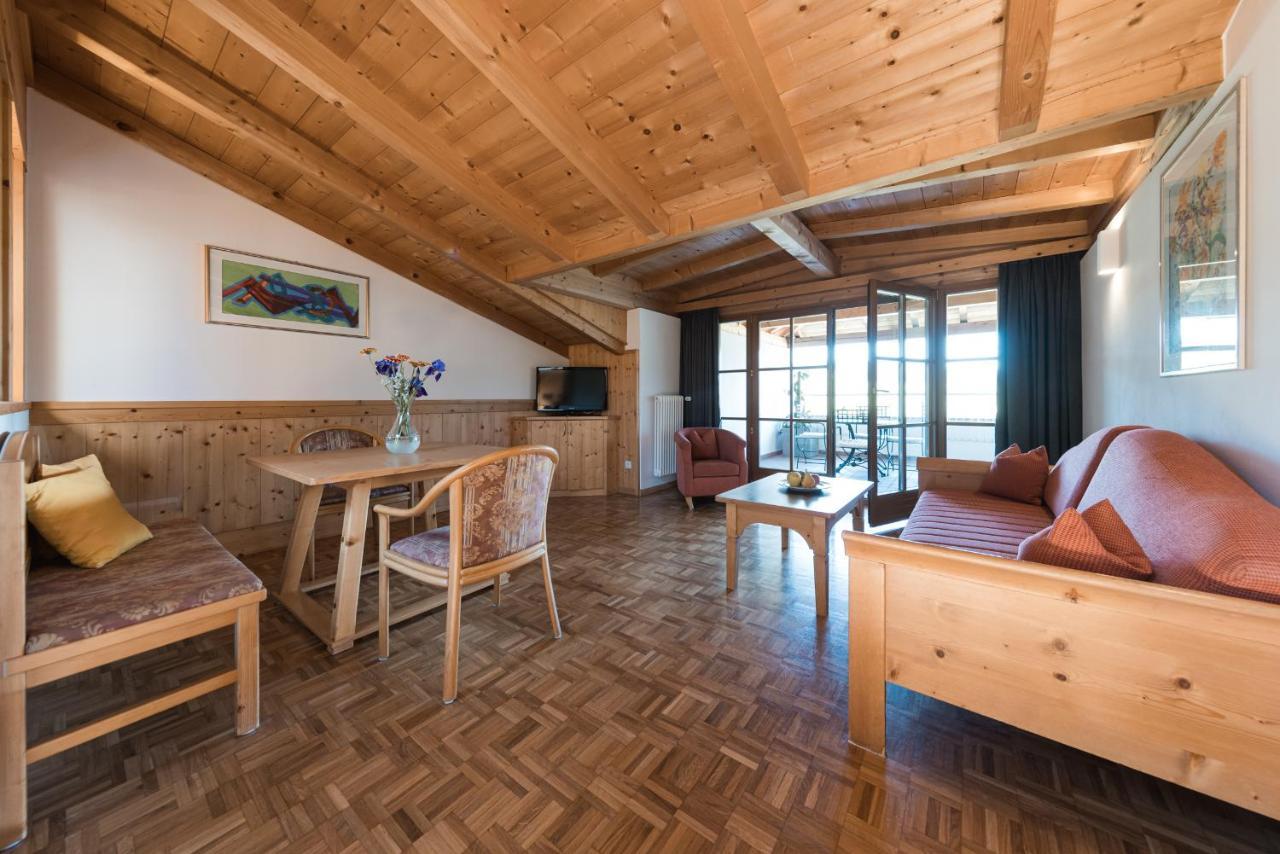 Hotel Alpenflora كاستيلِروتّو المظهر الخارجي الصورة