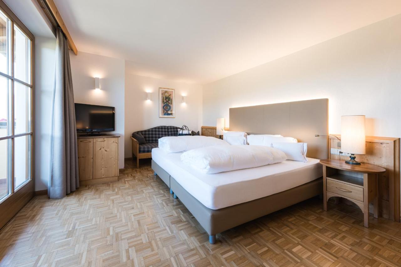 Hotel Alpenflora كاستيلِروتّو المظهر الخارجي الصورة